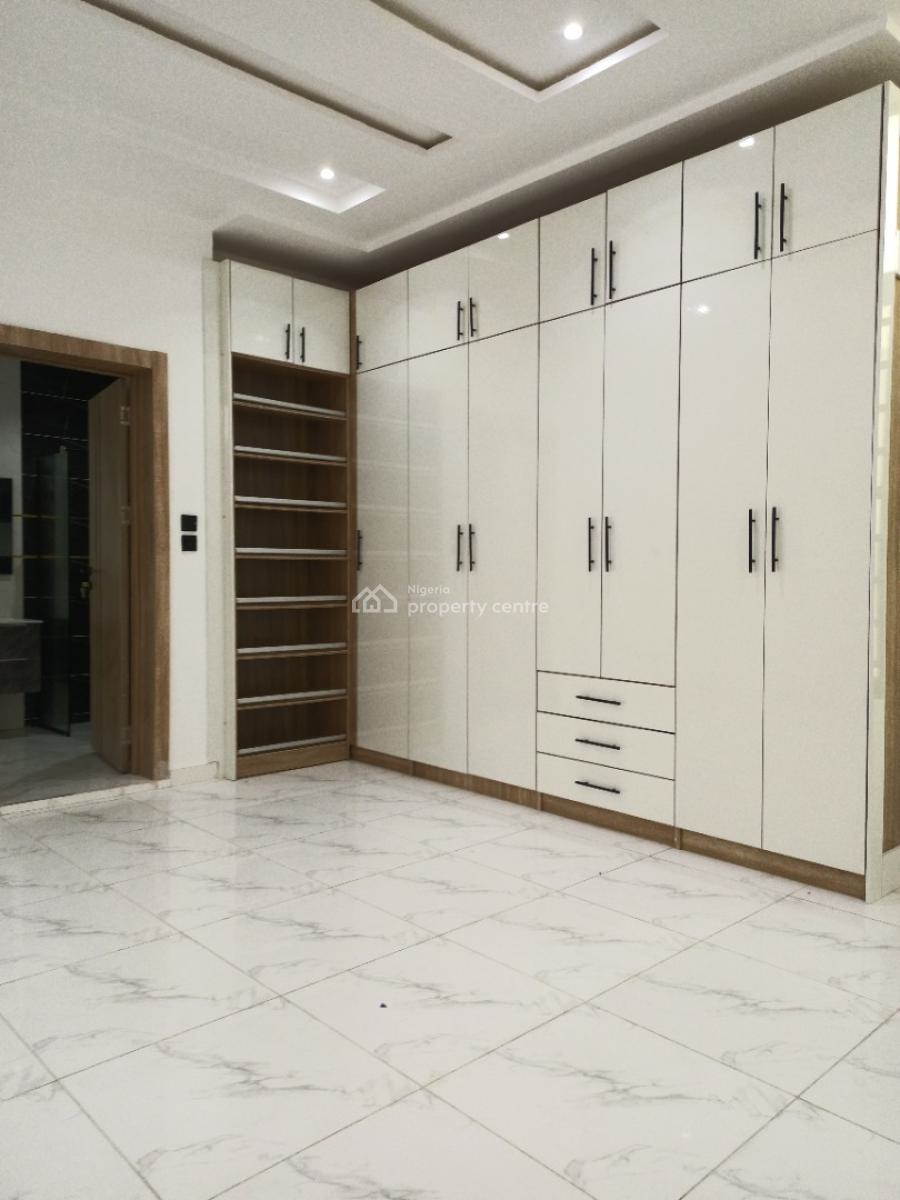 4 Bedroom Terrace Duplex with Spacious Rooms, Ologolo, Lekki, Lagos, Terraced Duplex for Sale