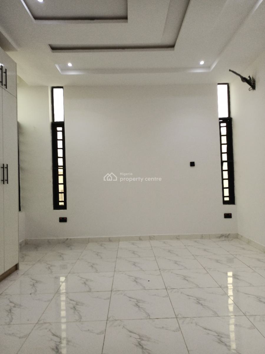 4 Bedroom Terrace Duplex with Spacious Rooms, Ologolo, Lekki, Lagos, Terraced Duplex for Sale