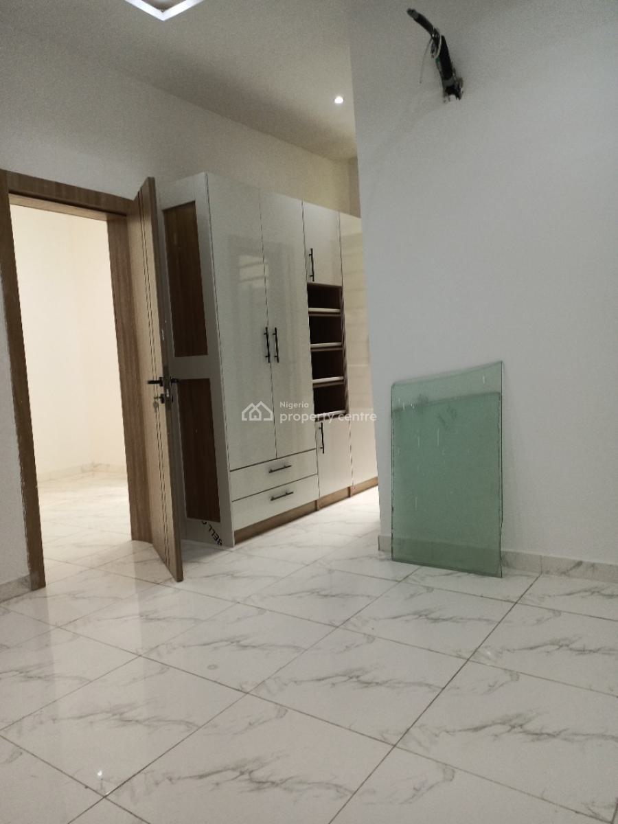 4 Bedroom Terrace Duplex with Spacious Rooms, Ologolo, Lekki, Lagos, Terraced Duplex for Sale
