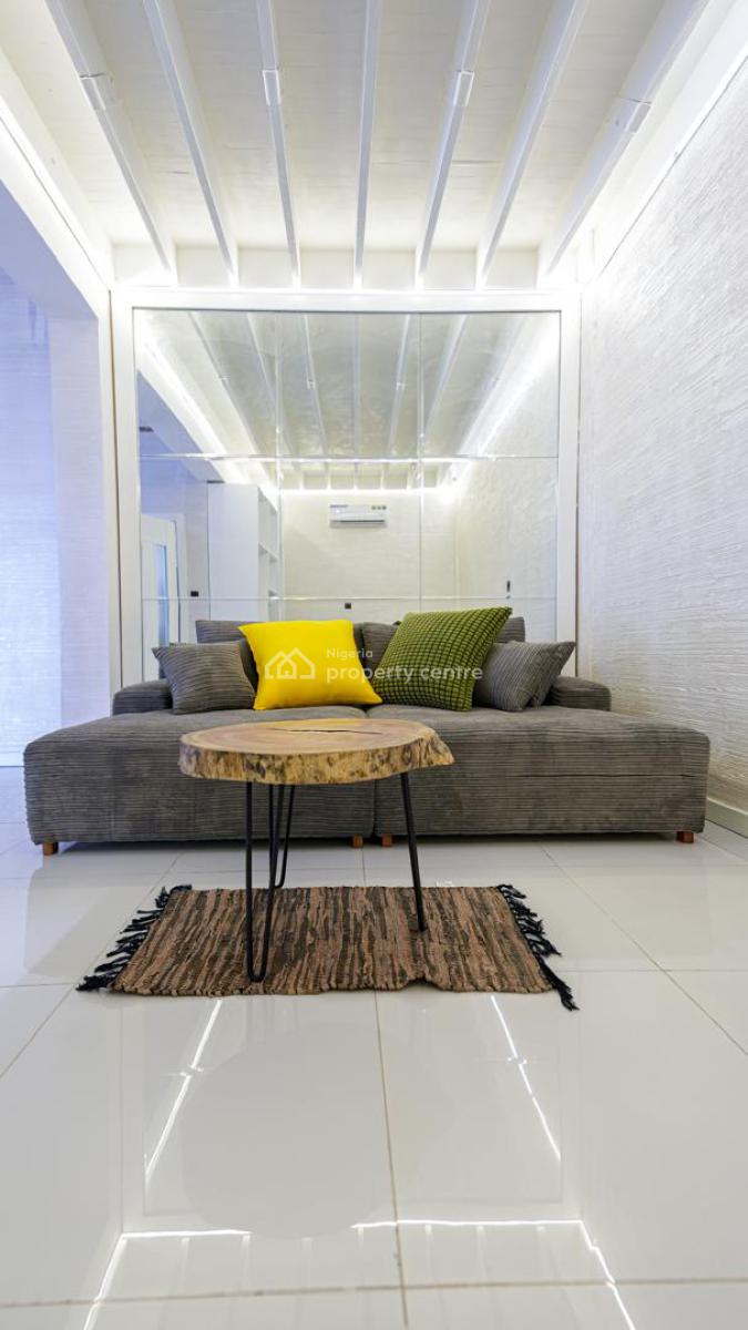 Luxury 2 Bedrooms Loft with Pool, Directly Facing Admiralty Way, Lekki Phase 1, Lekki, Lagos, Flat / Apartment for Rent