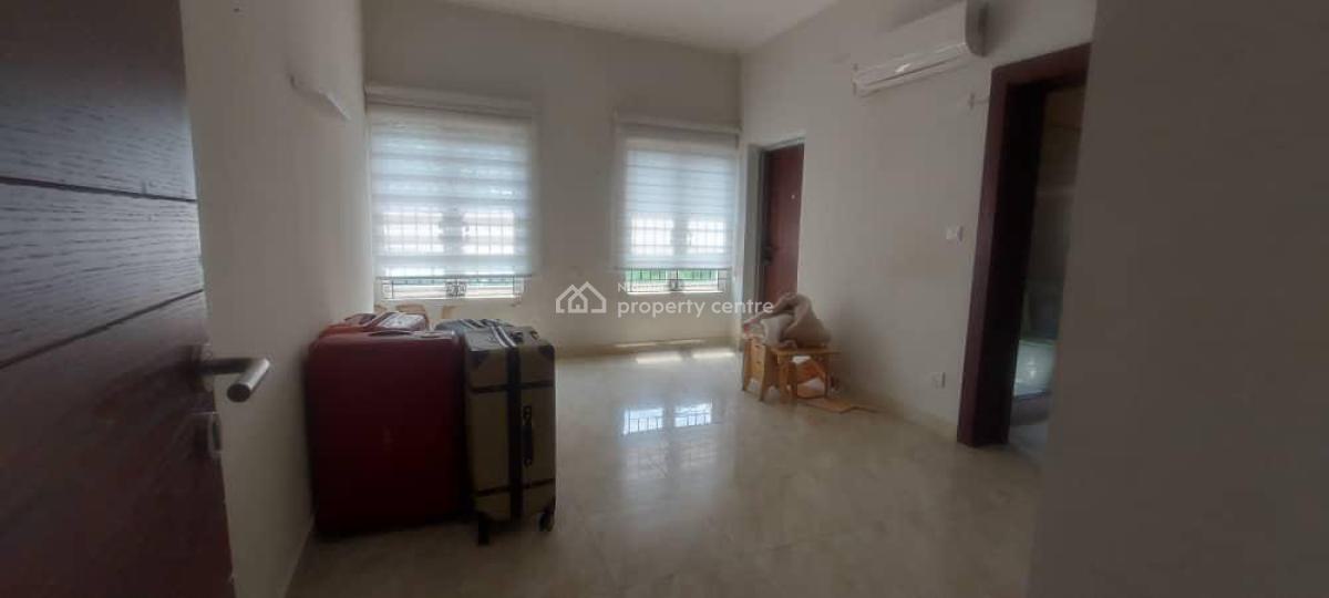 Comfortable 3 Bedroom Flat with Bq and Swimming Pool, Off Alexander Road, Ikoyi, Old Ikoyi, Ikoyi, Lagos, Flat / Apartment for Sale