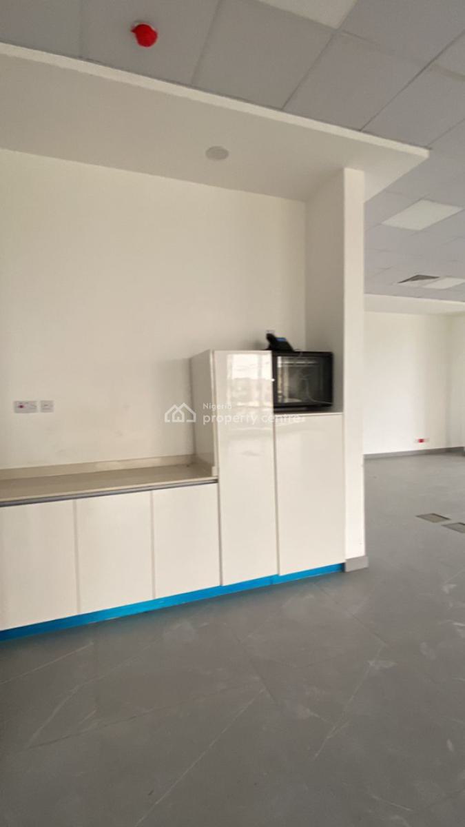 Fully Serviced 160 Square Meter Office Space in Five (5) Floors, Admiralty Way, Lekki Phase 1, Lekki, Lagos, Office Space for Rent