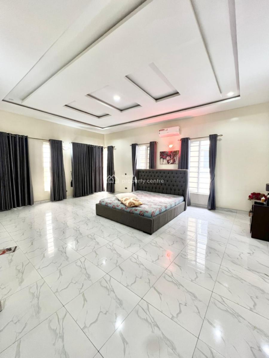 Distress 4 Bedroom Detached Duplex with Bq, Ajah, Lekki, Lagos, Detached Duplex for Sale