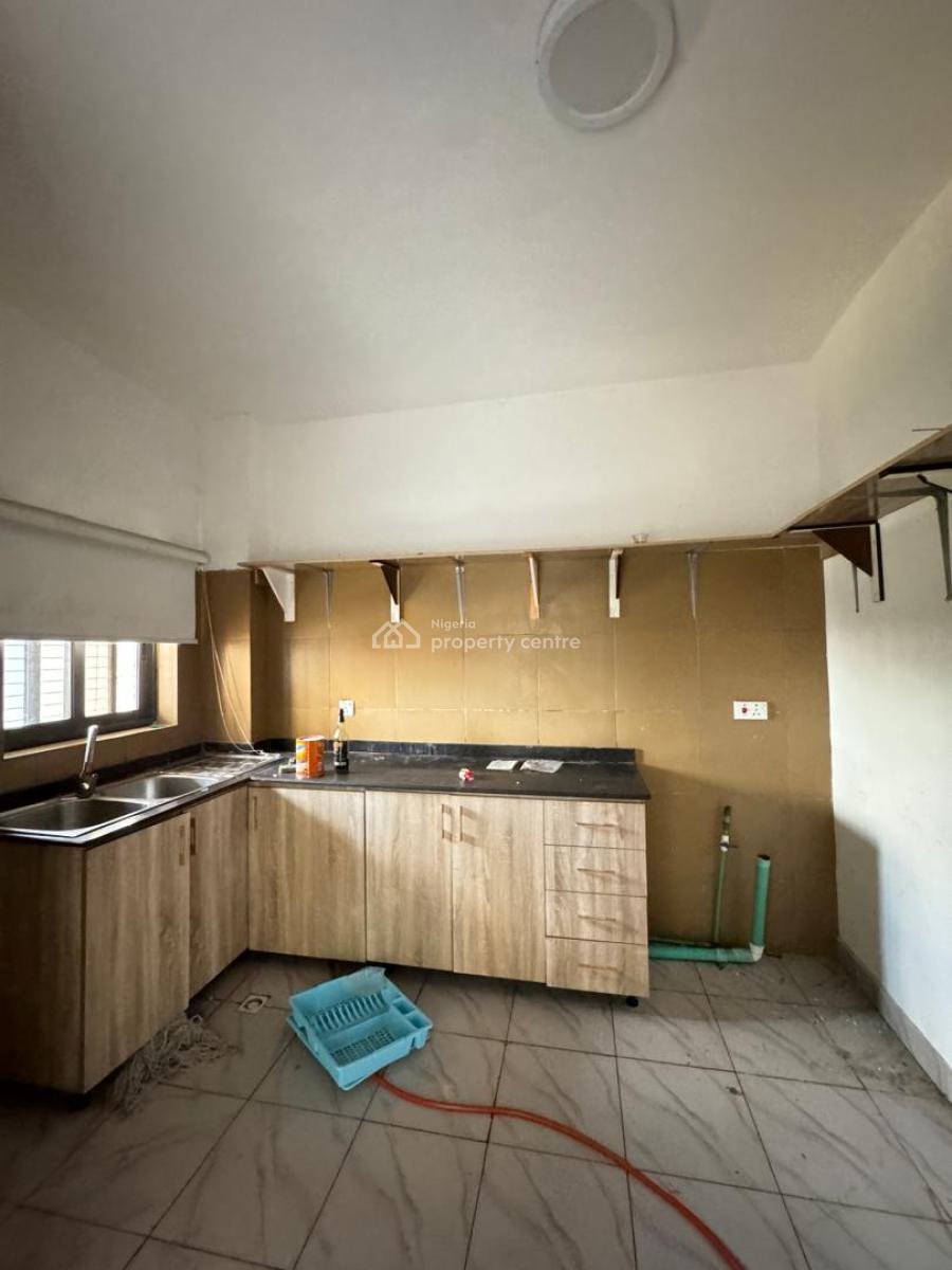 3-bedroom Apartment with Bq, Lekki Phase 1, Lekki, Lagos, Flat / Apartment for Rent