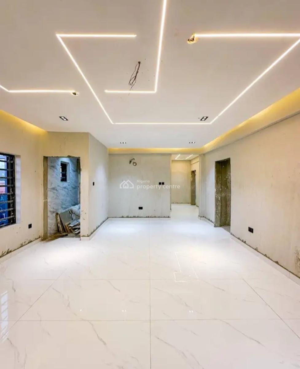 Beautifully Built 3 Bedroom Apartment, Akoka, Yaba, Lagos, Flat / Apartment for Sale