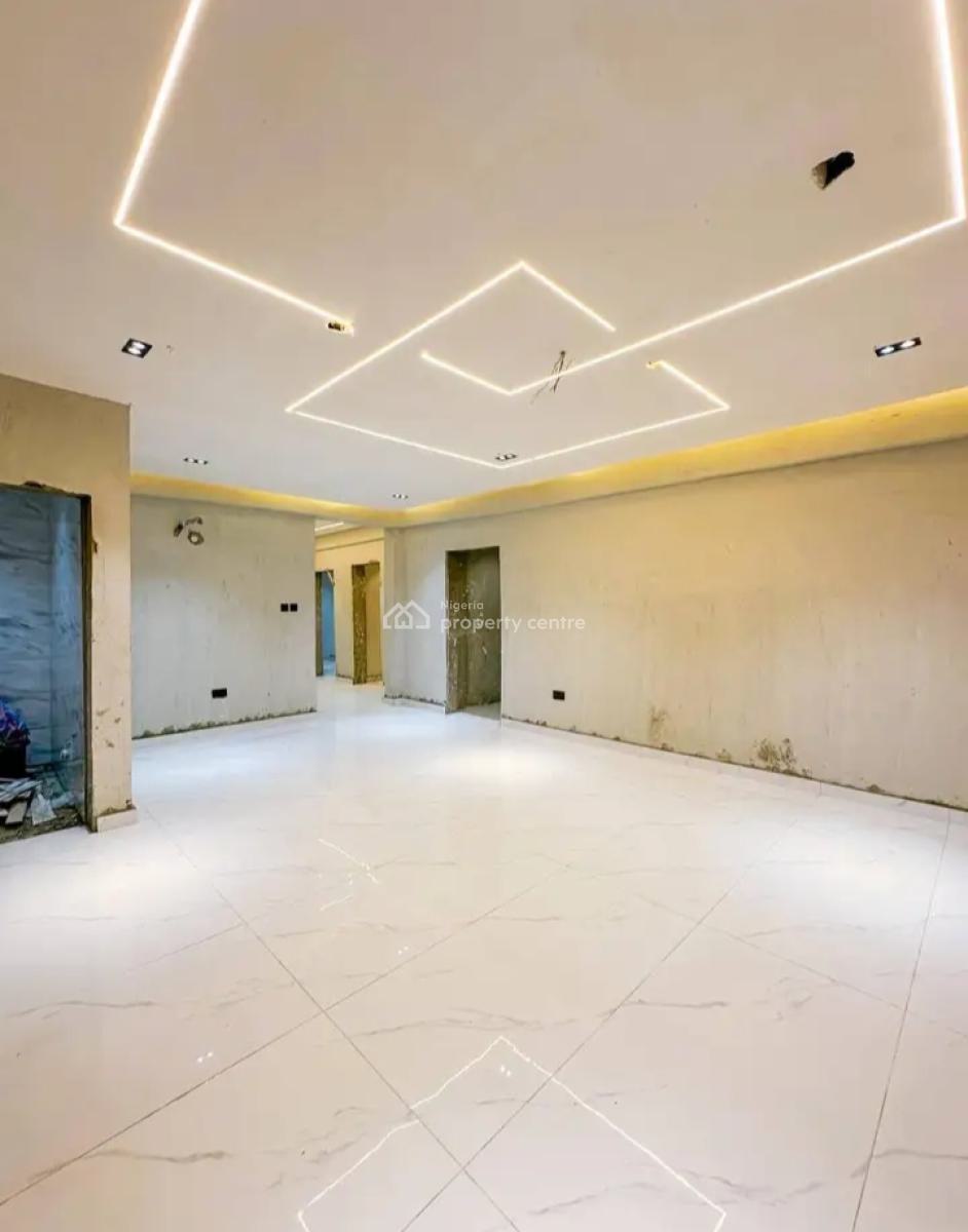 Beautifully Built 3 Bedroom Apartment, Akoka, Yaba, Lagos, Flat / Apartment for Sale