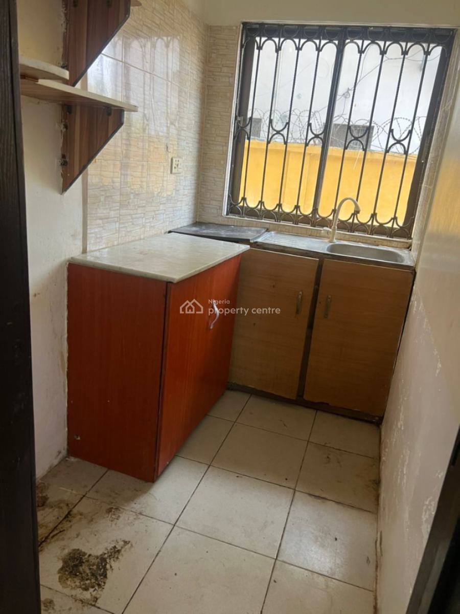 1 Bedroom Mini Flat, Lekki Phase 1, Lekki, Lagos, Mini Flat (room and Parlour) for Rent