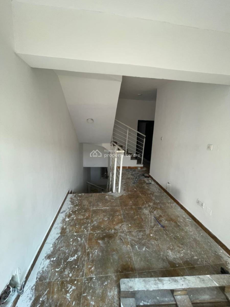 Spacious 4-bedroom Penthouse, Coleman Nwafor Street, Off Orchid Road, Lekki, Lagos, Terraced Duplex for Rent