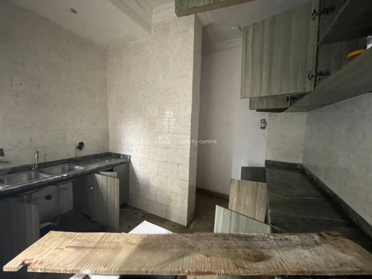 Spacious 4-bedroom Penthouse, Coleman Nwafor Street, Off Orchid Road, Lekki, Lagos, Terraced Duplex for Rent