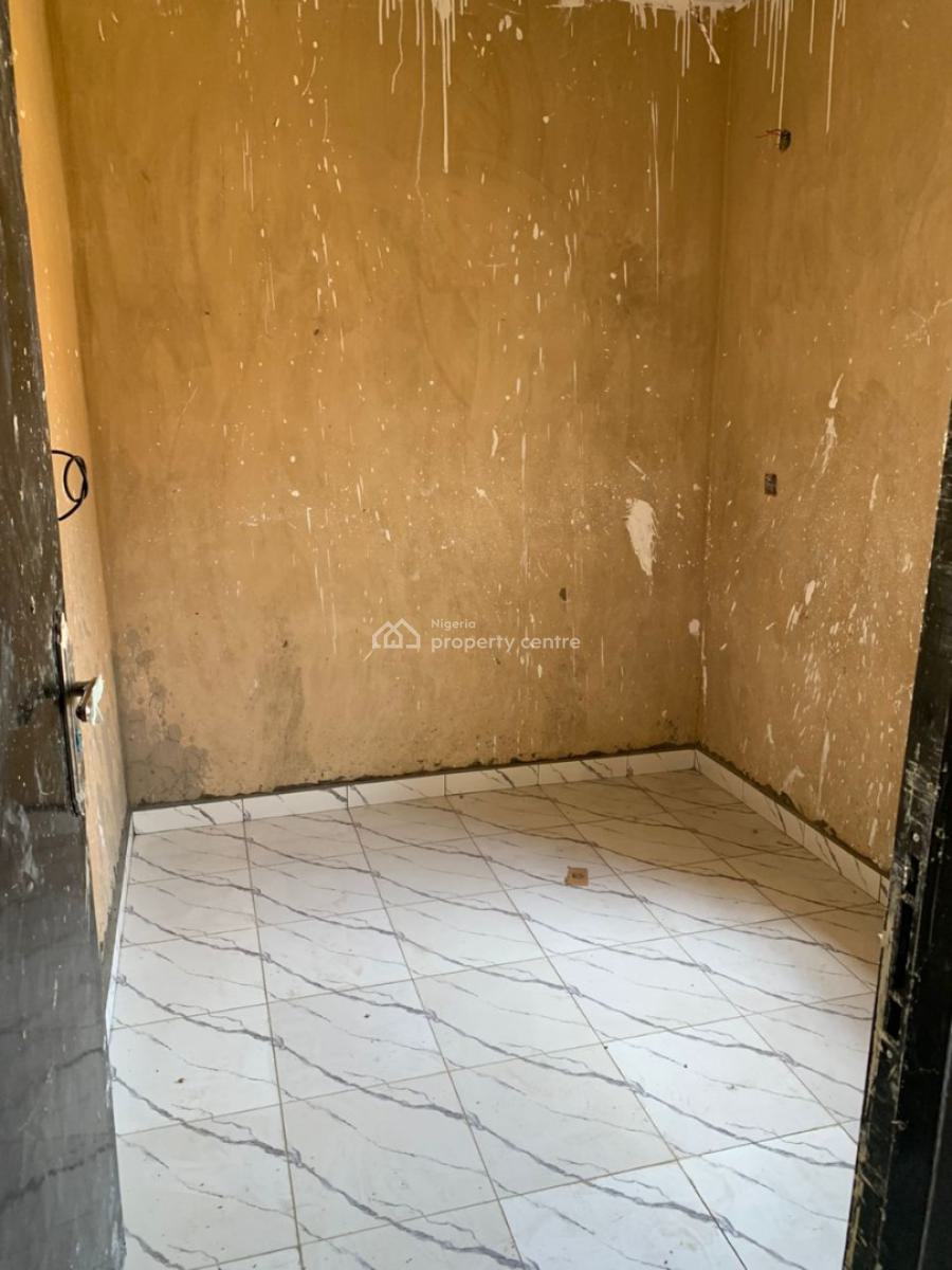 Standard 1 Bedroom Apartment, Gra Phase 1, Magodo, Lagos, Flat / Apartment for Rent