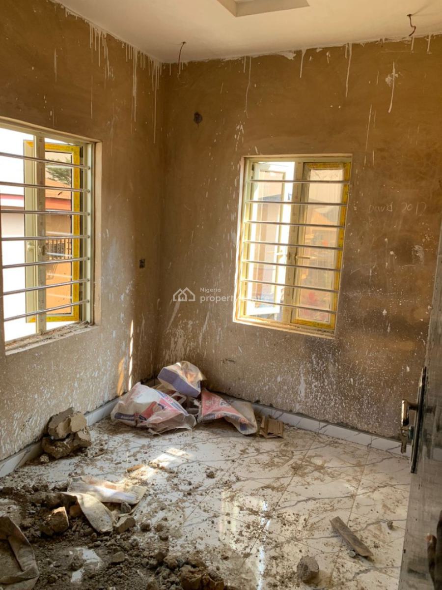 Standard 1 Bedroom Apartment, Gra Phase 1, Magodo, Lagos, Flat / Apartment for Rent