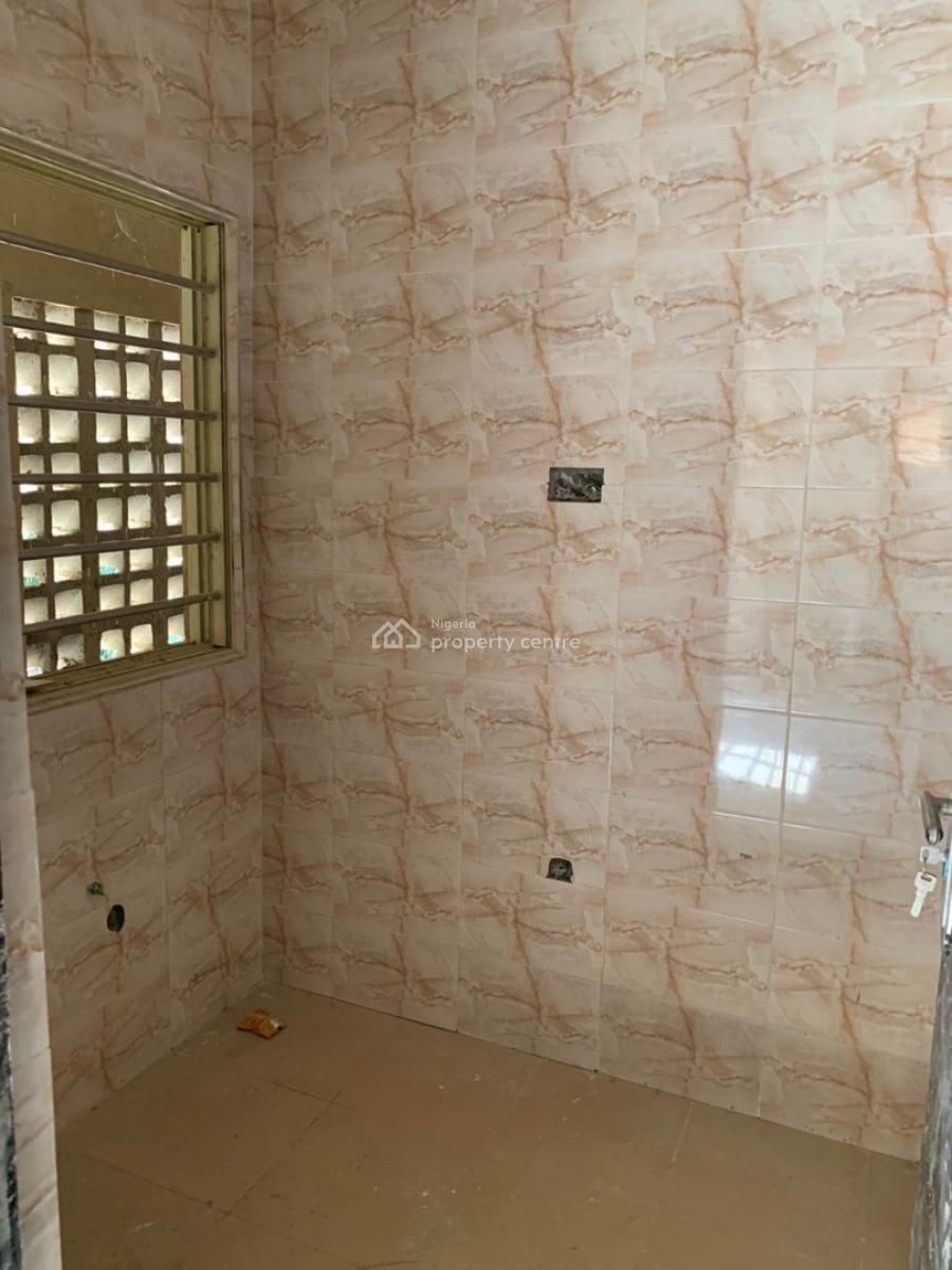 Standard 1 Bedroom Apartment, Gra Phase 1, Magodo, Lagos, Flat / Apartment for Rent