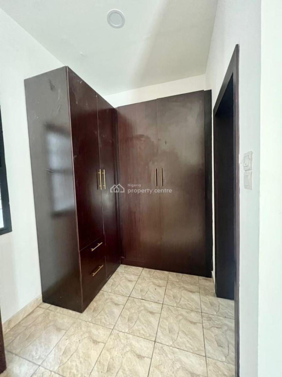 Standard and Massive Single Room in a Duplex (master Bedroom), Orchid Road, Lekki, Lagos, Self Contain (single Rooms) for Rent