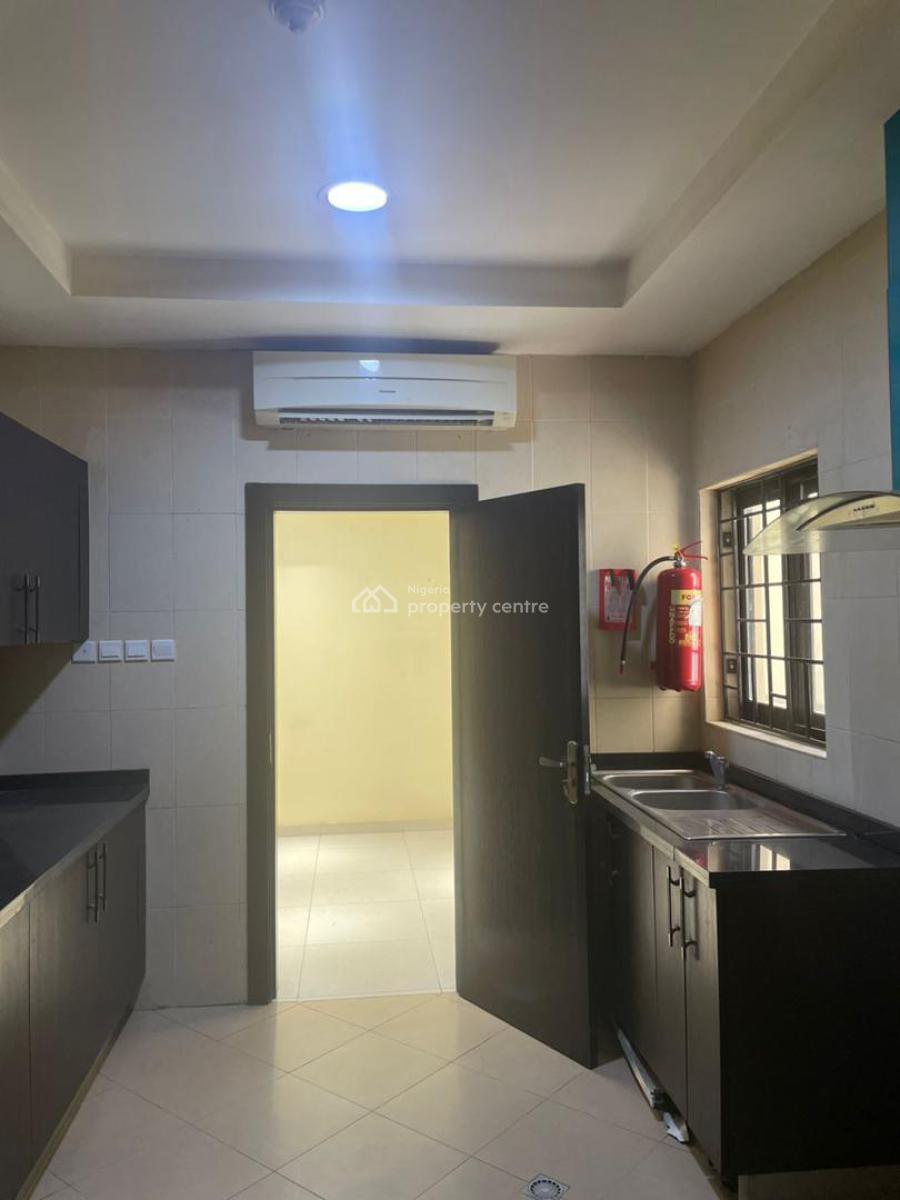 3 Bedroom Apartment with Boys Quarters with Gym, Swimming Pool, Ikoyi, Lagos, Flat / Apartment for Rent
