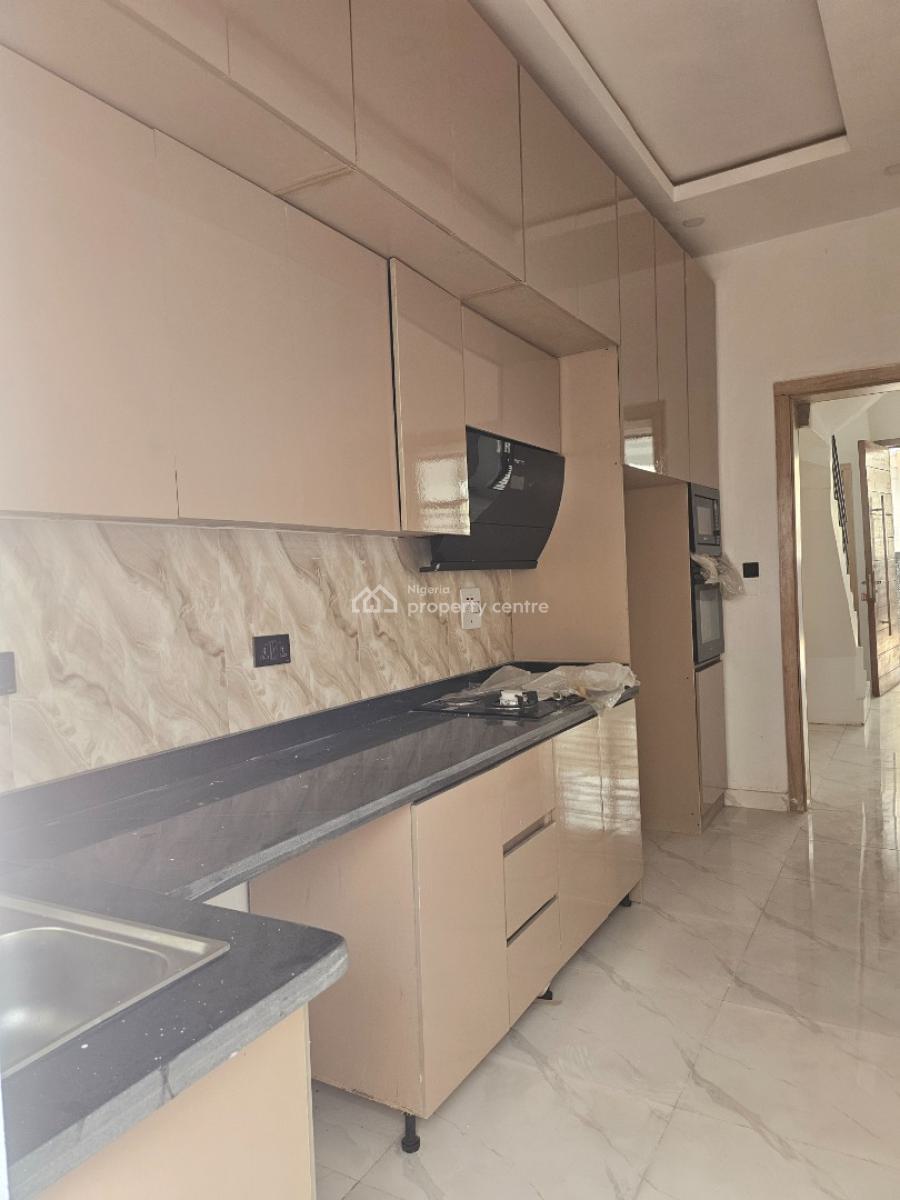 4 Bedrooms Terrace Duplex with Bq, Ikota Gra, Lekki, Lagos, Terraced Duplex for Sale