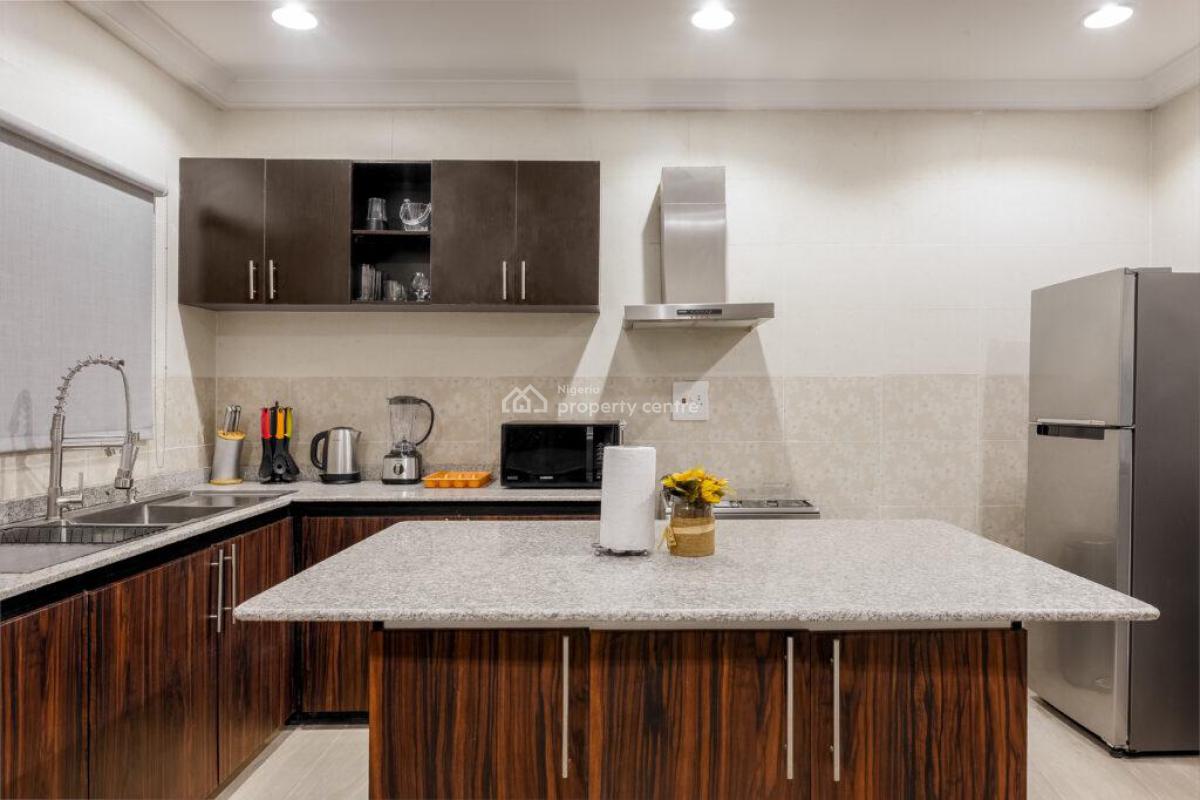 Furnished 4 Bedroom Apartment with Swimming Pool, Lekki Phase 1, Lekki Phase 1, Lekki, Lagos, Flat / Apartment for Rent