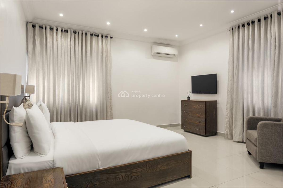 Furnished 4 Bedroom Apartment with Swimming Pool, Lekki Phase 1, Lekki Phase 1, Lekki, Lagos, Flat / Apartment for Rent