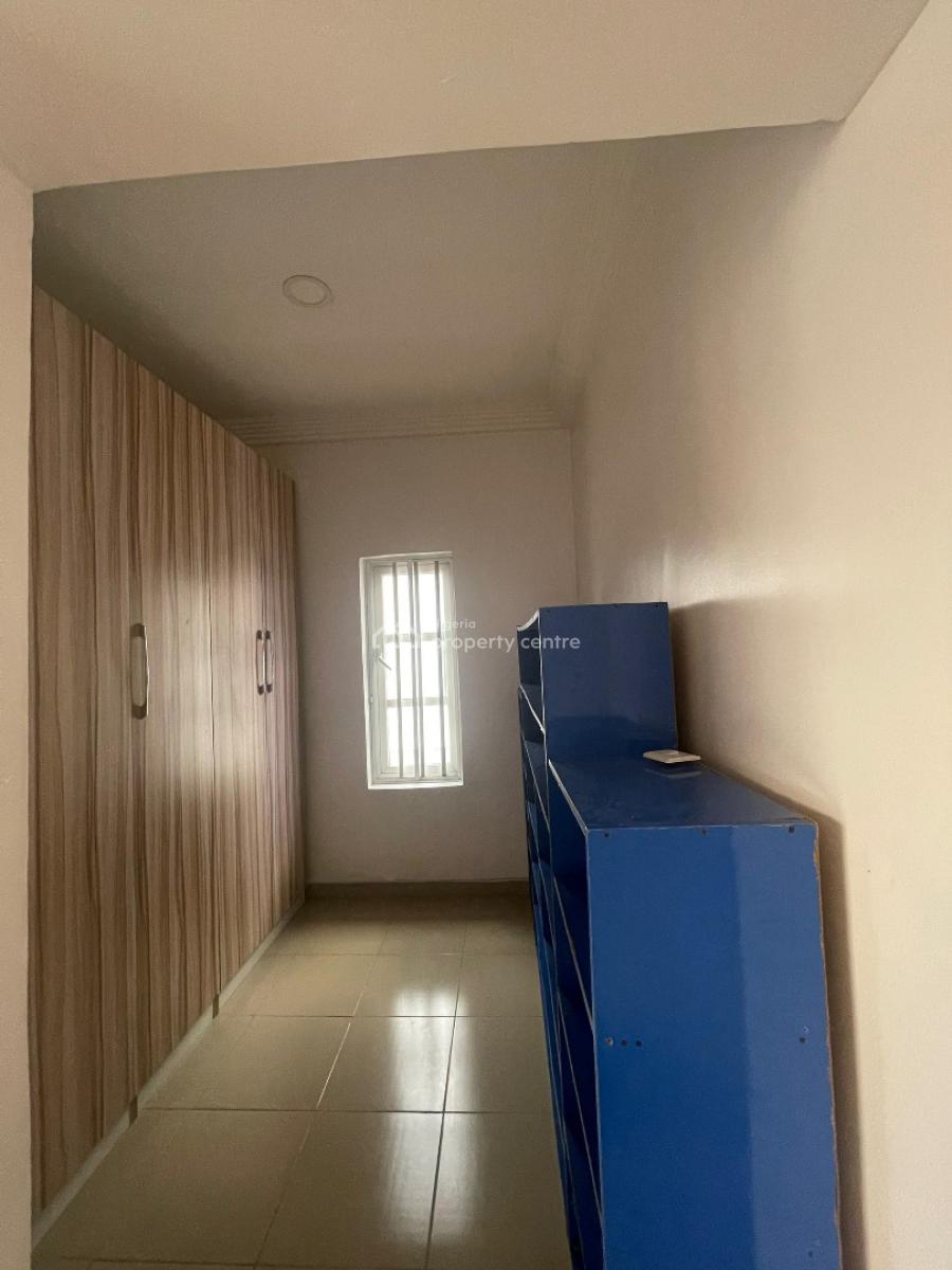 Well Maintained Spacious 4 Bedroom Semi Detached House with a Room Bq, Crown Estate Sangotedo, Sangotedo, Ajah, Lagos, House for Rent