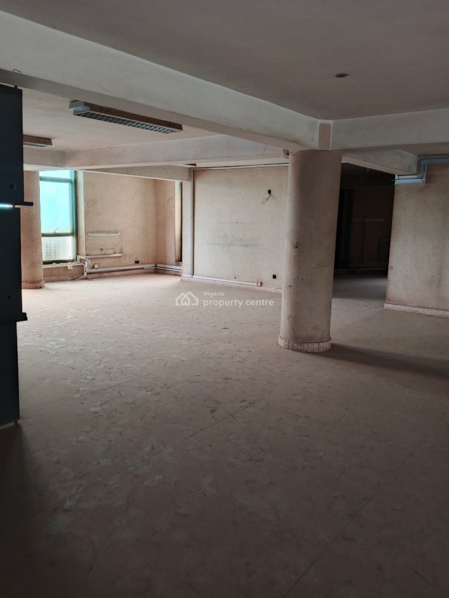 610sqm Supermarket/ Office Space with a Warehouse Basement, Central Business District, Abuja, Plaza / Complex / Mall for Rent