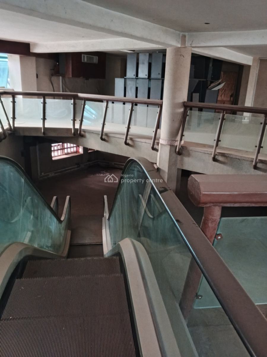 610sqm Supermarket/ Office Space with a Warehouse Basement, Central Business District, Abuja, Plaza / Complex / Mall for Rent