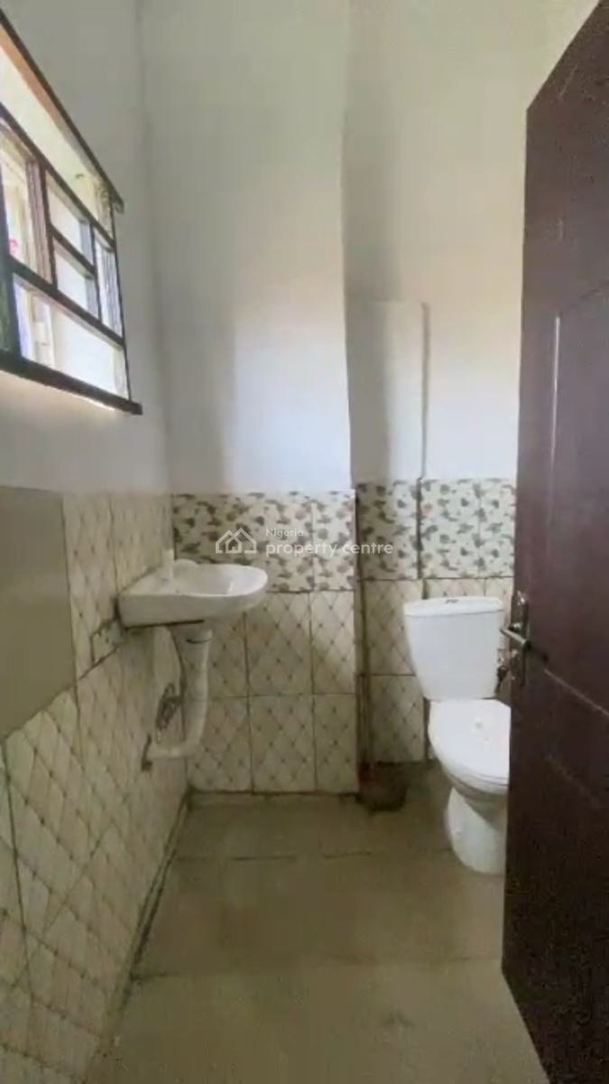 Gatehouse Sefcontained, Efab Lokogoma, Lokogoma District, Abuja, Flat / Apartment for Rent