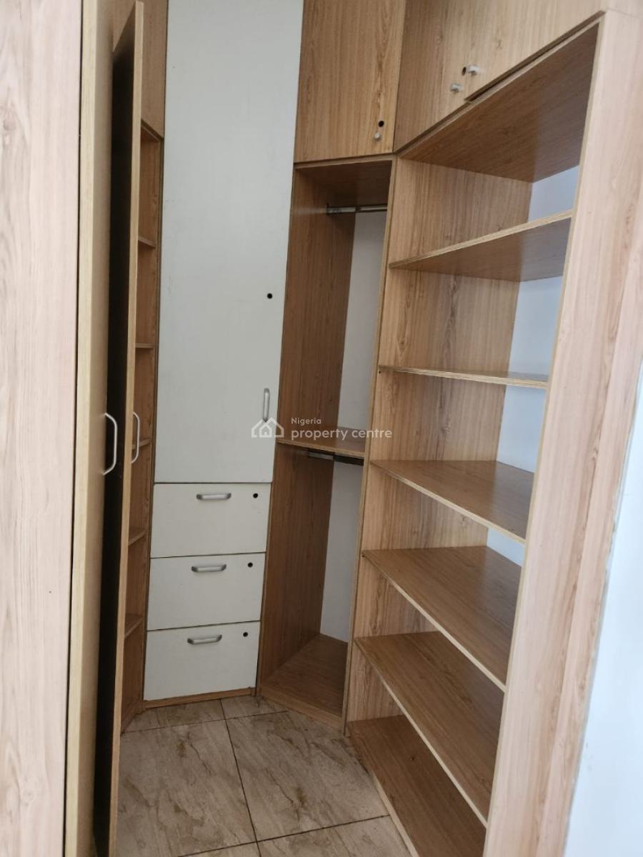 Master Bedroom Shared Apartment in Orchid Road, Off Orchid Road, Lekki, Lagos, Self Contain (single Rooms) for Rent