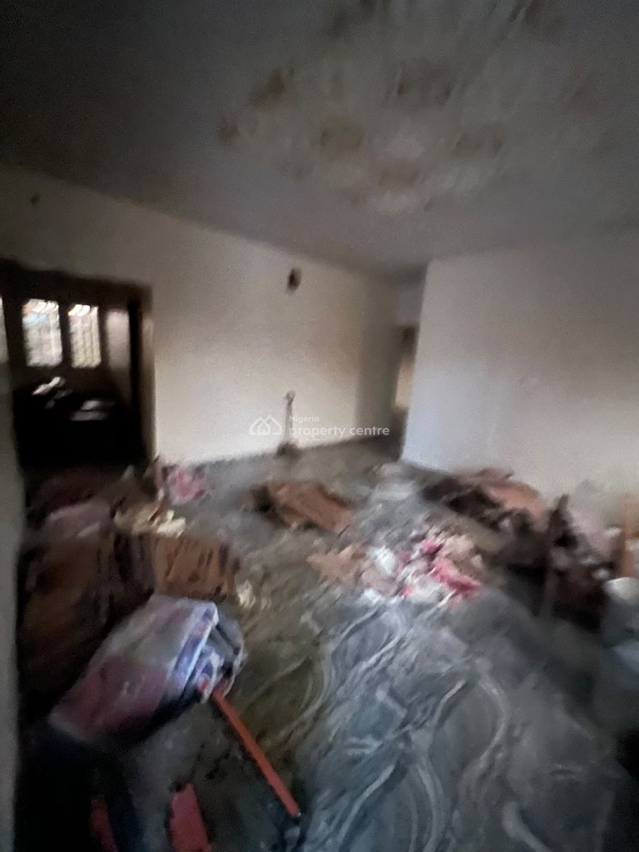 Nice 3 Bedroom Flat , Big Compound, 2nd and Ground Floor Available, By Bon Hotel, Tarred Rd, Jahi, Abuja, Flat / Apartment for Rent