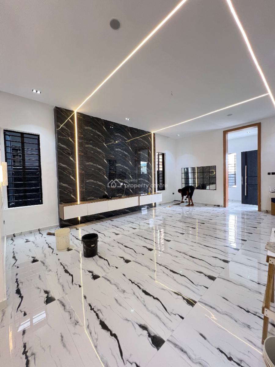Very Spacious Luxurious Five Bedrooms Detached with Swim Pool, Chevron, Lekki Phase 1, Lekki, Lagos, Detached Duplex for Sale