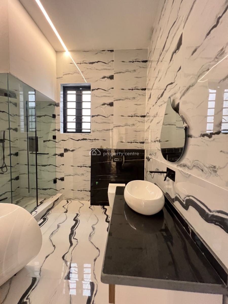 Very Spacious Luxurious Five Bedrooms Detached with Swim Pool, Chevron, Lekki Phase 1, Lekki, Lagos, Detached Duplex for Sale