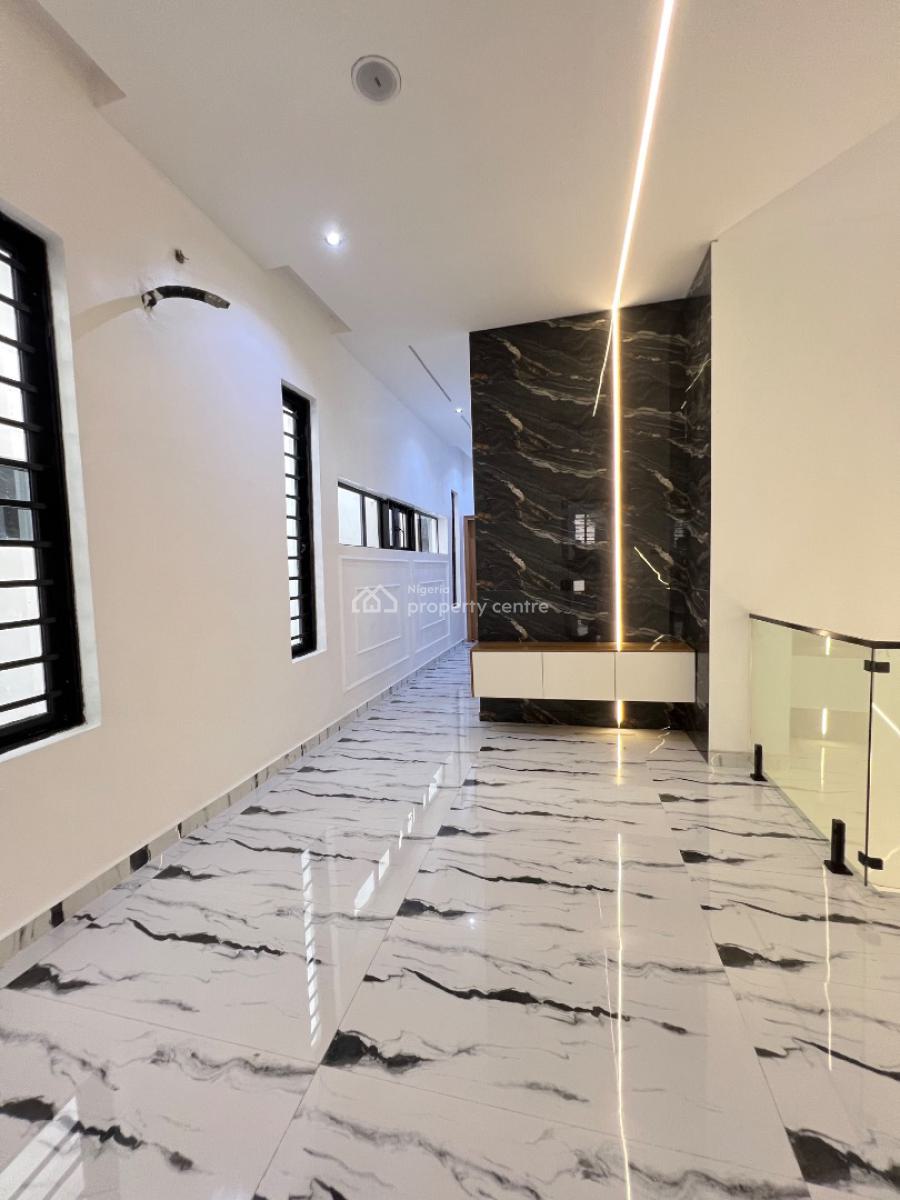 Very Spacious Luxurious Five Bedrooms Detached with Swim Pool, Chevron, Lekki Phase 1, Lekki, Lagos, Detached Duplex for Sale
