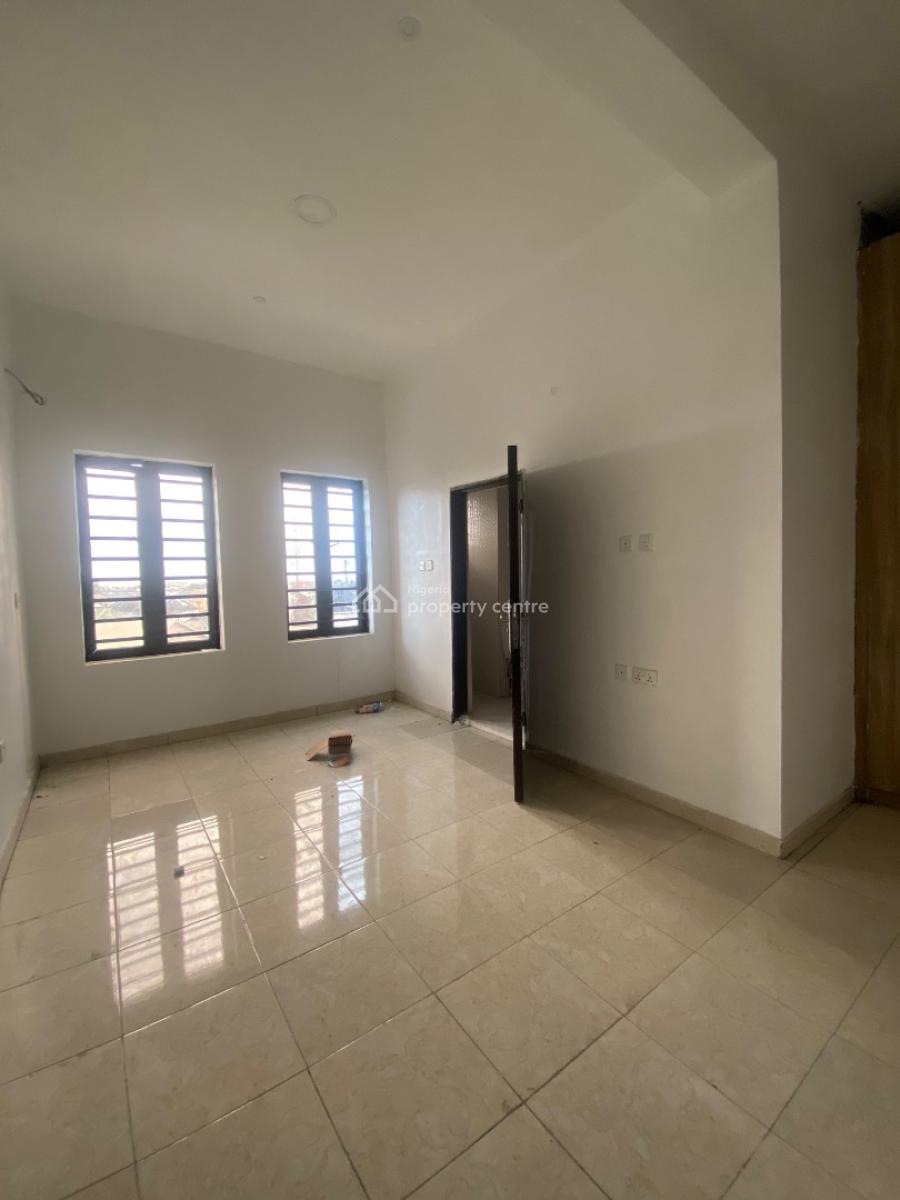 Serviced New 2bed with Swimming Pool,gym & Light in an Estate, an Estate Close to Rd @ Agungi., Lekki, Lagos, Flat / Apartment for Rent