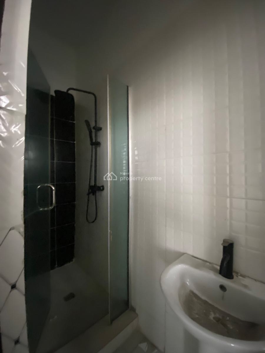 Serviced New 2bed with Swimming Pool,gym & Light in an Estate, an Estate Close to Rd @ Agungi., Lekki, Lagos, Flat / Apartment for Rent