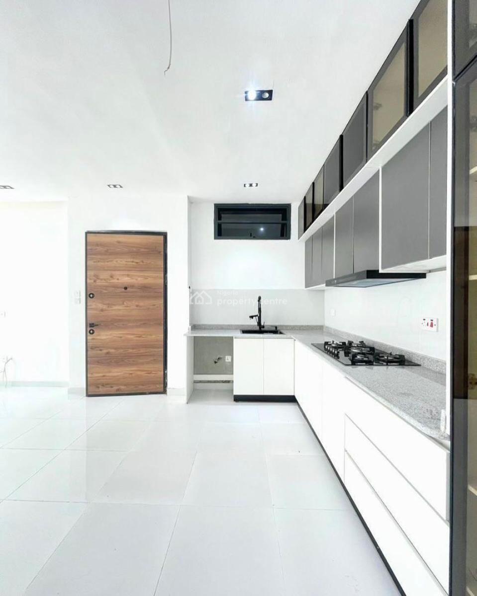 2 Bedroom Flat, Off Domino Pizza, Ologolo, Lekki, Lagos, Flat / Apartment for Rent