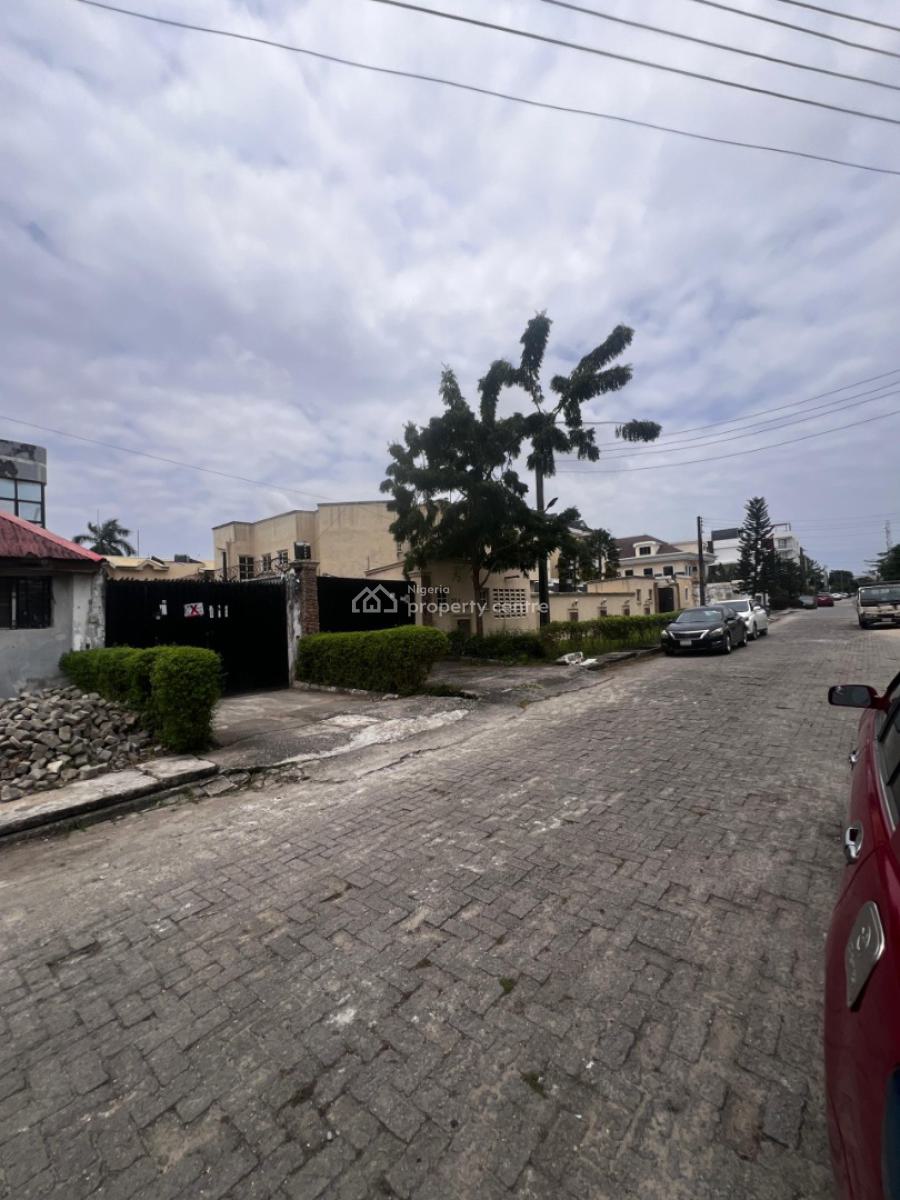 Prime 1400 Sqm Property, Off Admiralty Road, Lekki Phase 1, Lekki, Lagos, Land for Sale