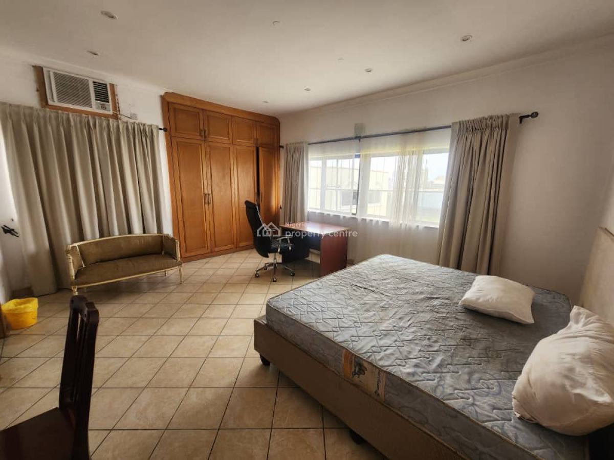 Spacious 3 Bedroom Semi Furnished Apartment, Victoria Island (vi), Lagos, Flat / Apartment for Rent