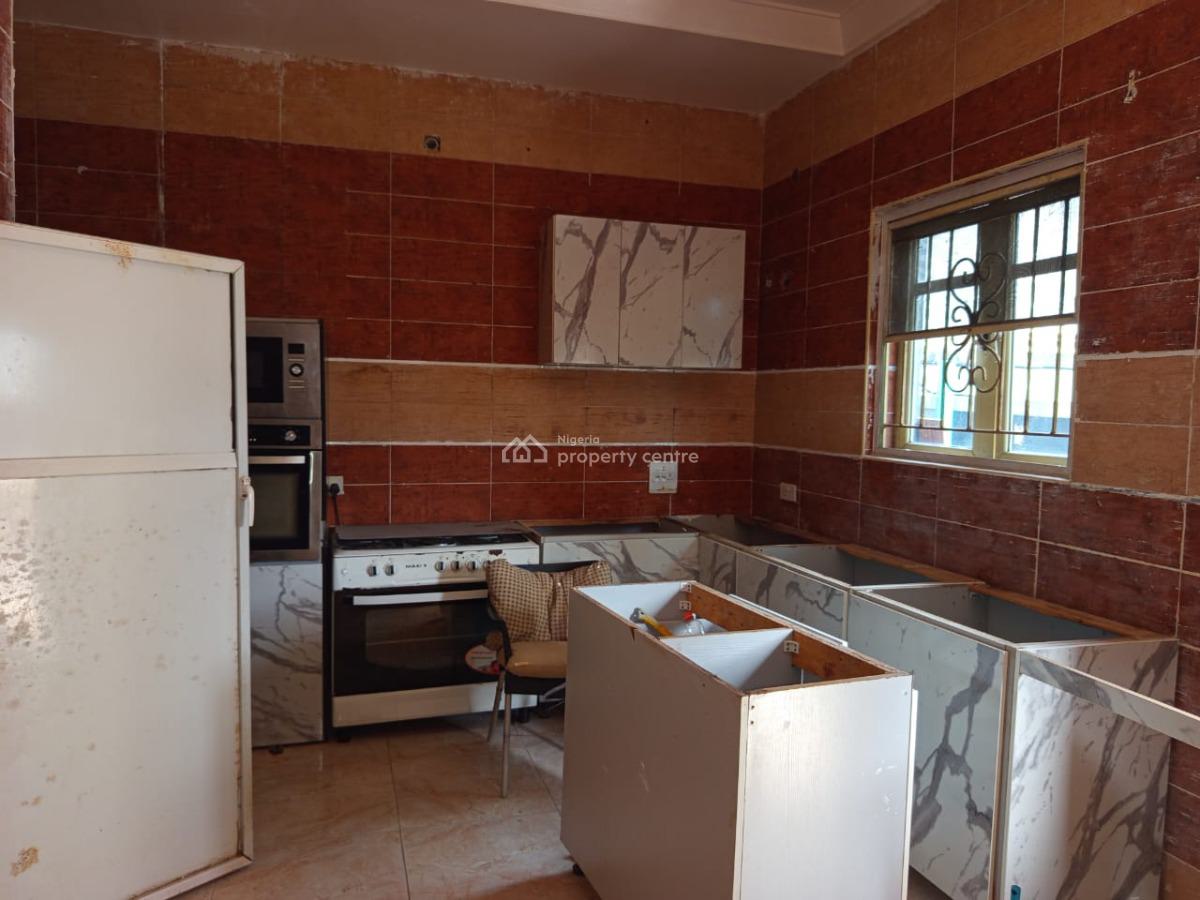 Spacious 5 Bedroom Detached Duplex with 1 Bq, Chevron Estate, Lekki, Lagos, Detached Duplex for Sale