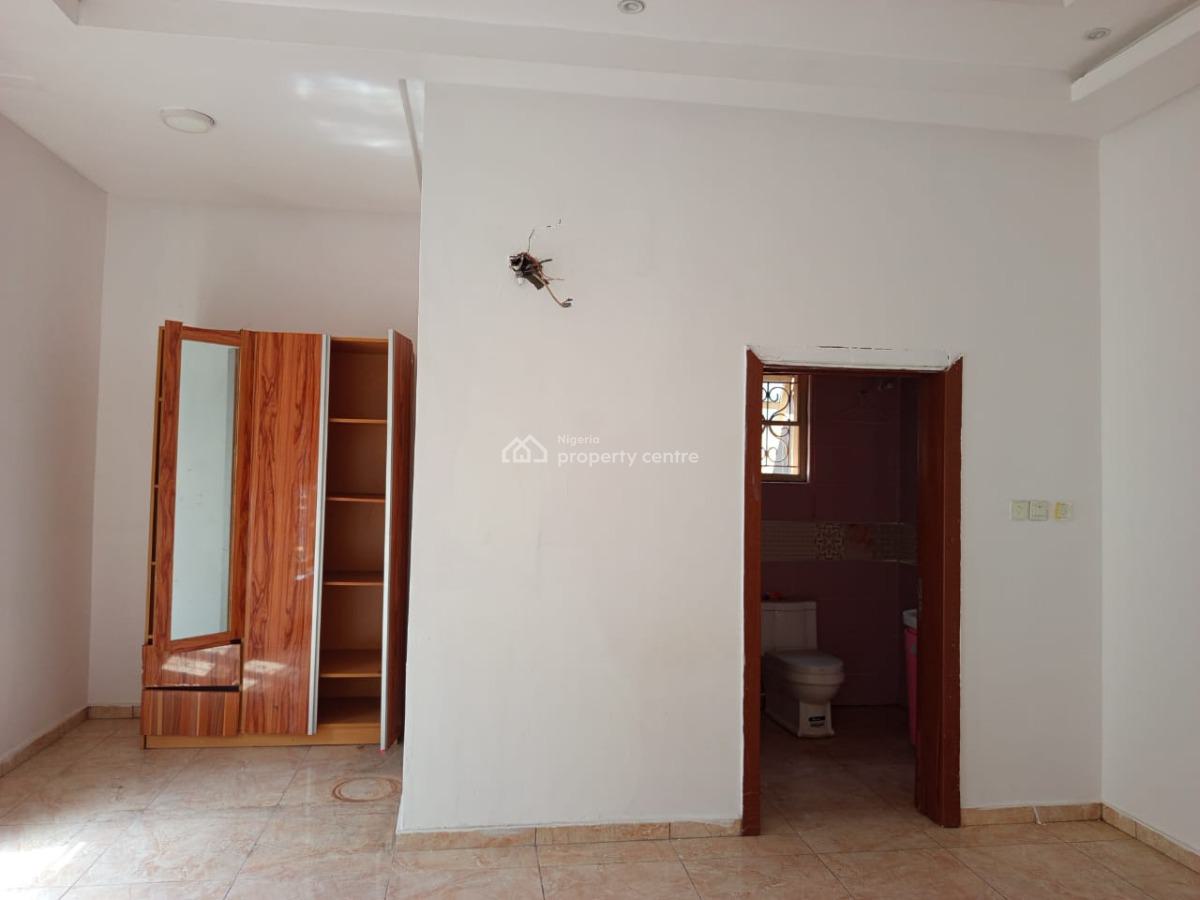 Spacious 5 Bedroom Detached Duplex with 1 Bq, Chevron Estate, Lekki, Lagos, Detached Duplex for Sale