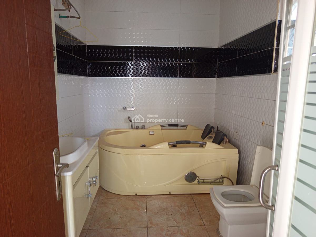 Spacious 5 Bedroom Detached Duplex with 1 Bq, Chevron Estate, Lekki, Lagos, Detached Duplex for Sale