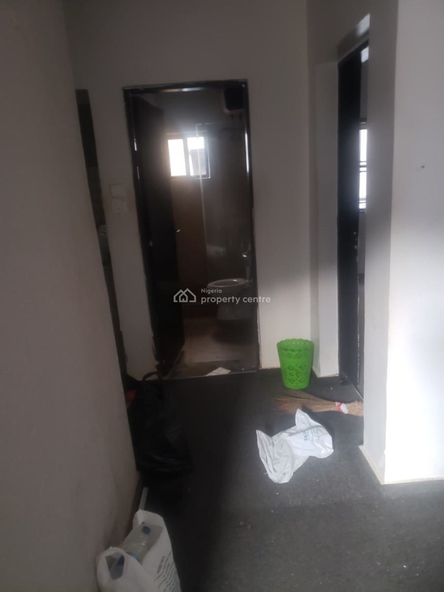 Standard Mini Flat, Lekki Phase 1, Lekki, Lagos, Flat / Apartment for Rent