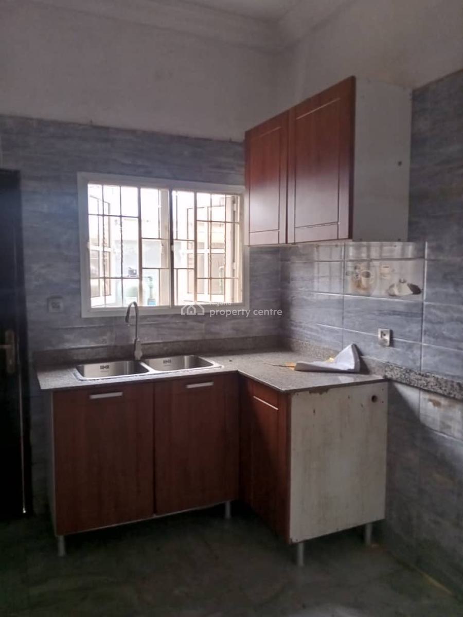 Decent 3 Bedroom Flat, Gra, Ogudu, Lagos, Flat / Apartment for Rent