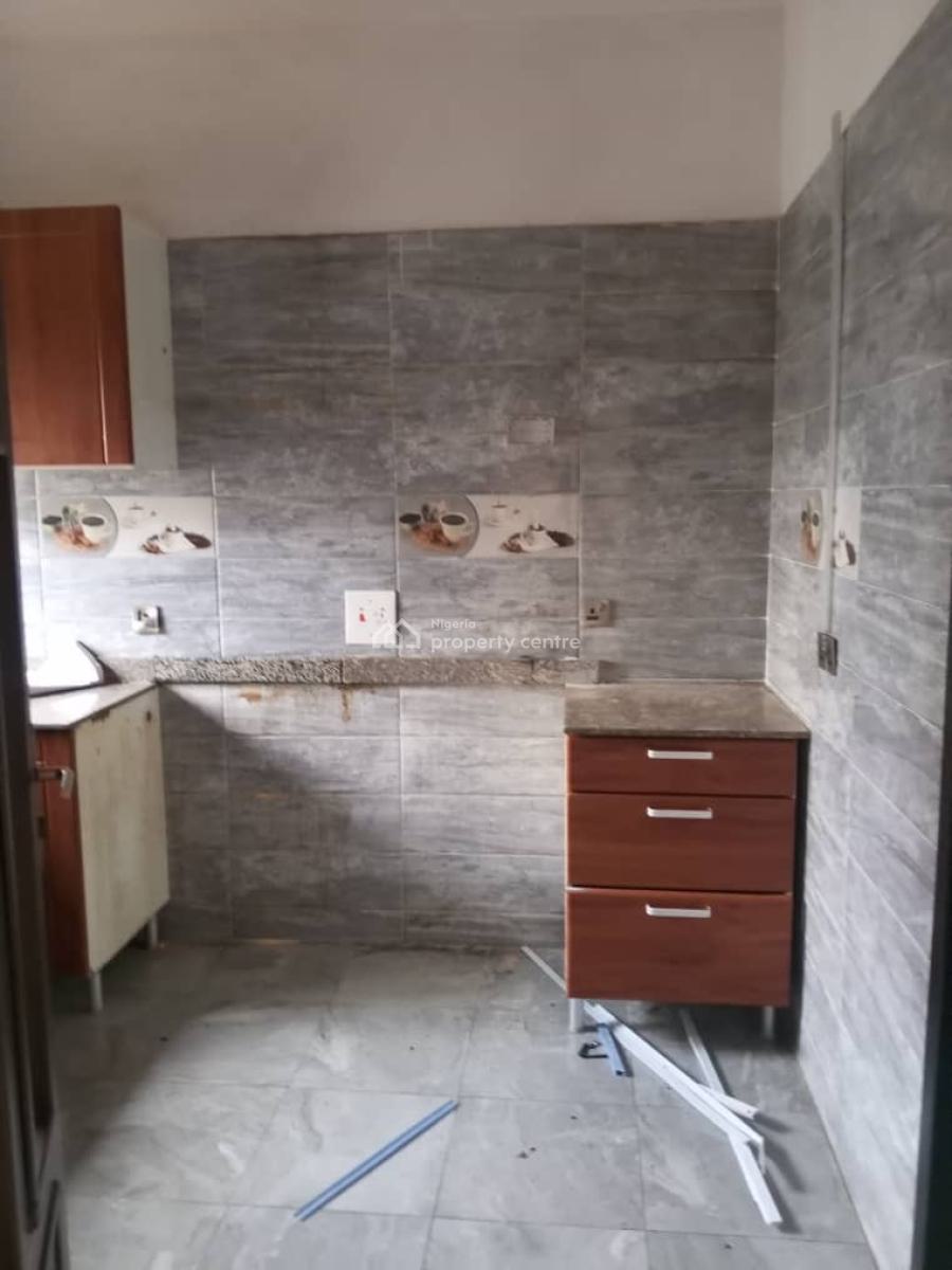 Decent 3 Bedroom Flat, Gra, Ogudu, Lagos, Flat / Apartment for Rent
