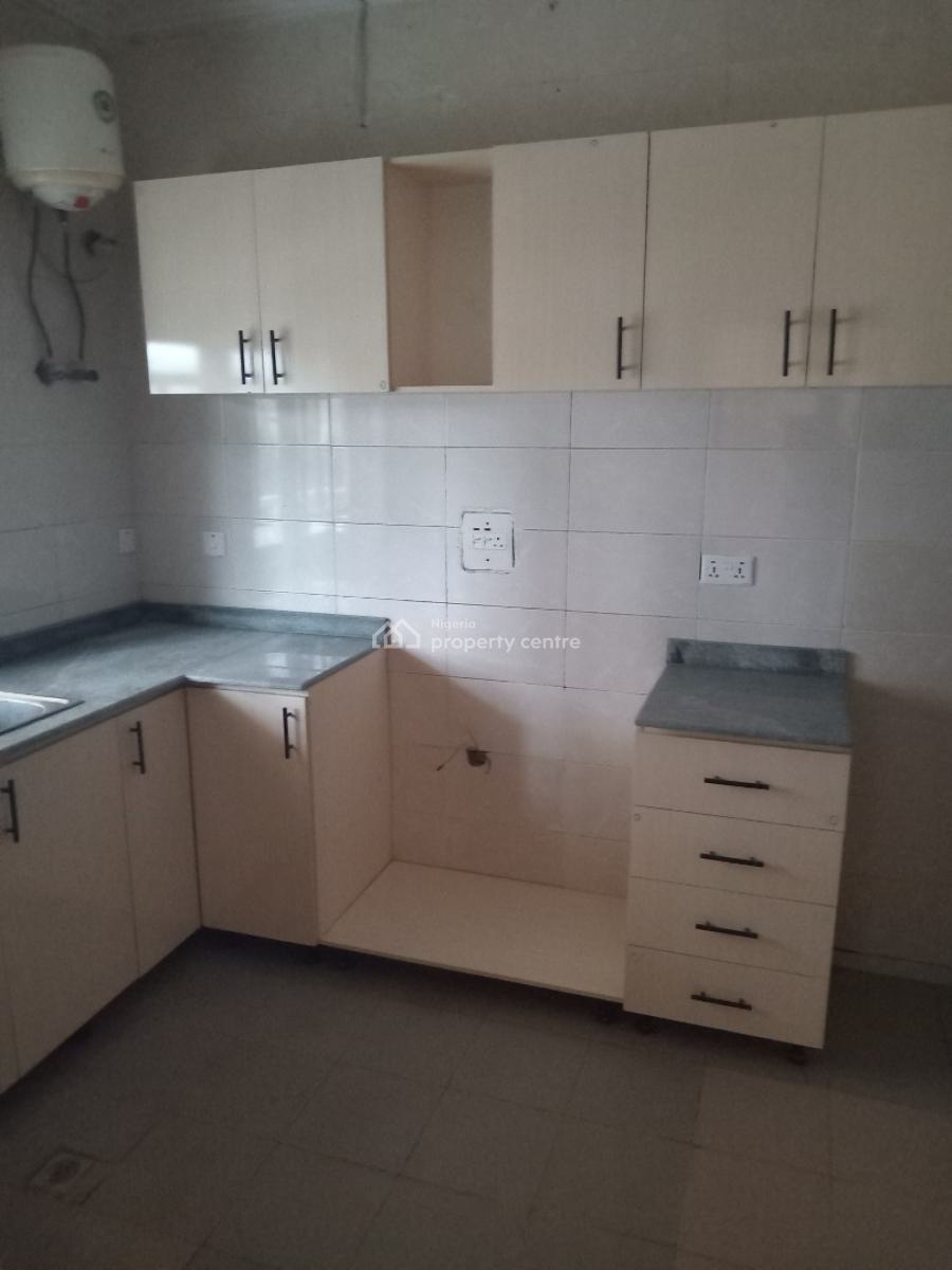 a Very Good Spacious 3 Bedroom Flat, Wuye, Abuja, Flat / Apartment for Rent
