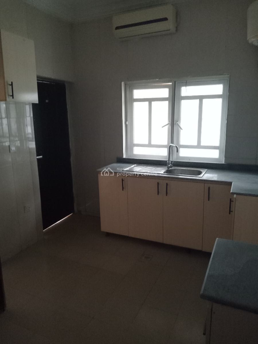 a Very Good Spacious 3 Bedroom Flat, Wuye, Abuja, Flat / Apartment for Rent