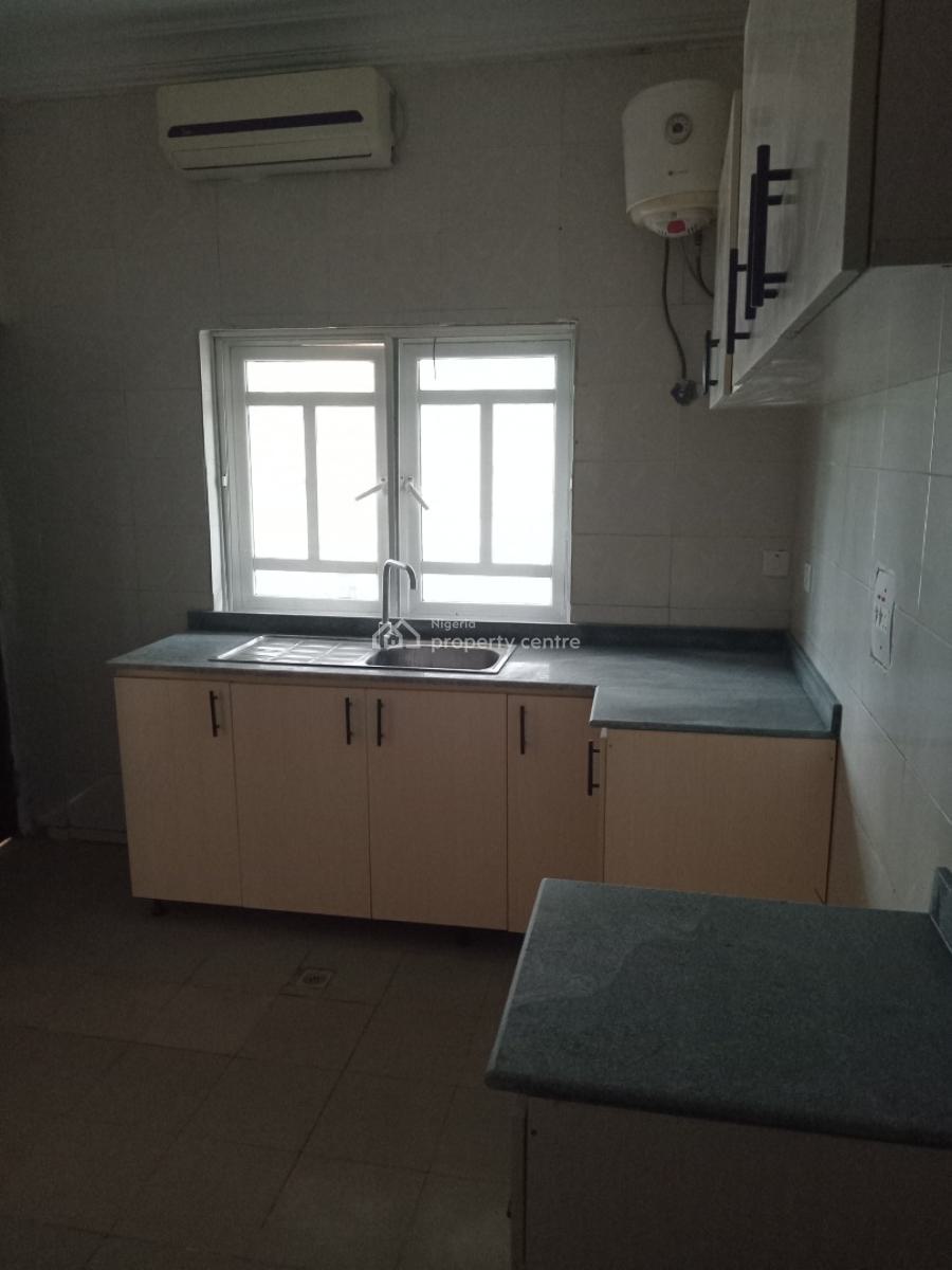 a Very Good Spacious 3 Bedroom Flat, Wuye, Abuja, Flat / Apartment for Rent
