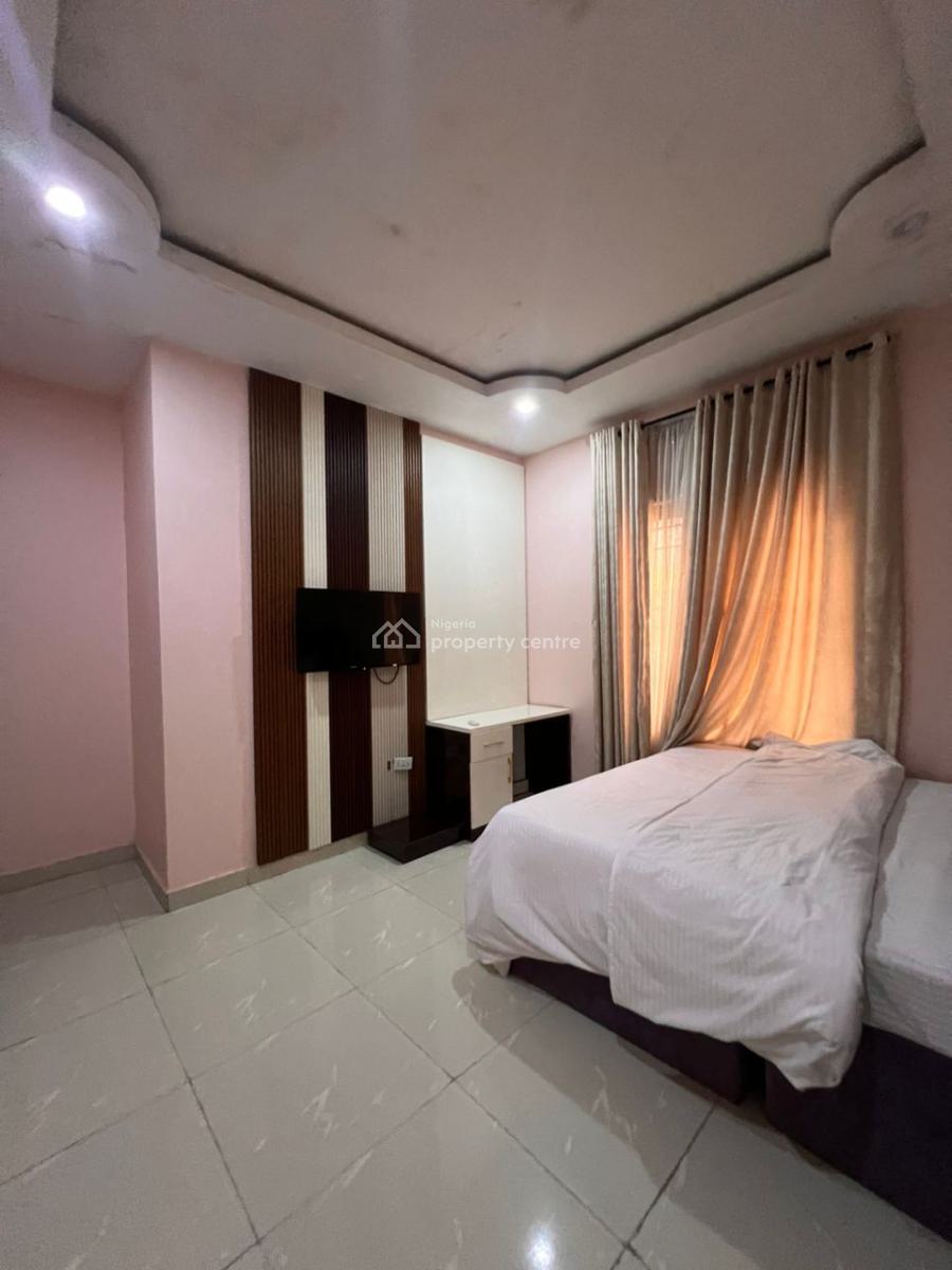 a Very Good Spacious & Serviced 3bedroom Flat + 1bq, Jahi District Abuja, Jahi, Abuja, Flat / Apartment for Rent
