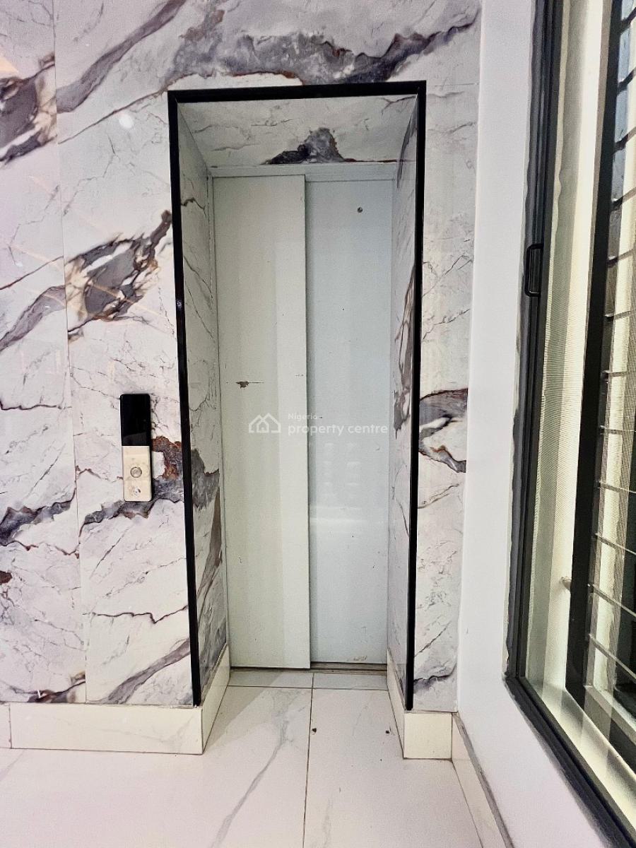 Luxurious 5 Bed Detached House + 2 Bq, Lekki Phase 1, Lekki, Lagos, Detached Duplex for Sale