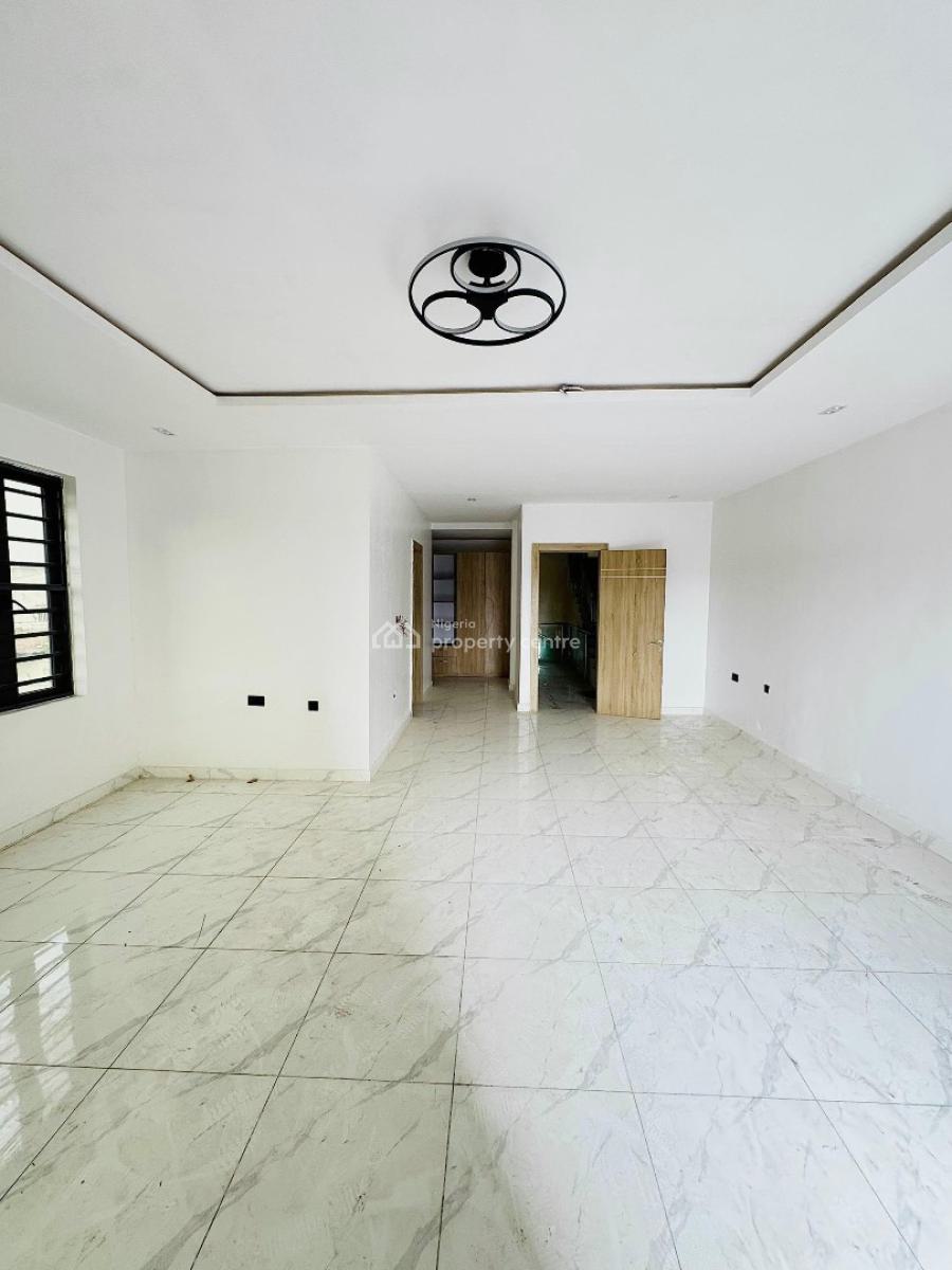 Luxury 2 Bedroom Apartment, Lekki Phase 1, Lekki, Lagos, Flat / Apartment for Sale