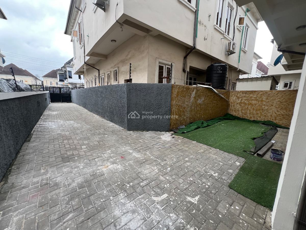 Four Bedroom Semi Detached Duplex with Bq, Chevron, Lekki Phase 1, Lekki, Lagos, Semi-detached Duplex for Sale