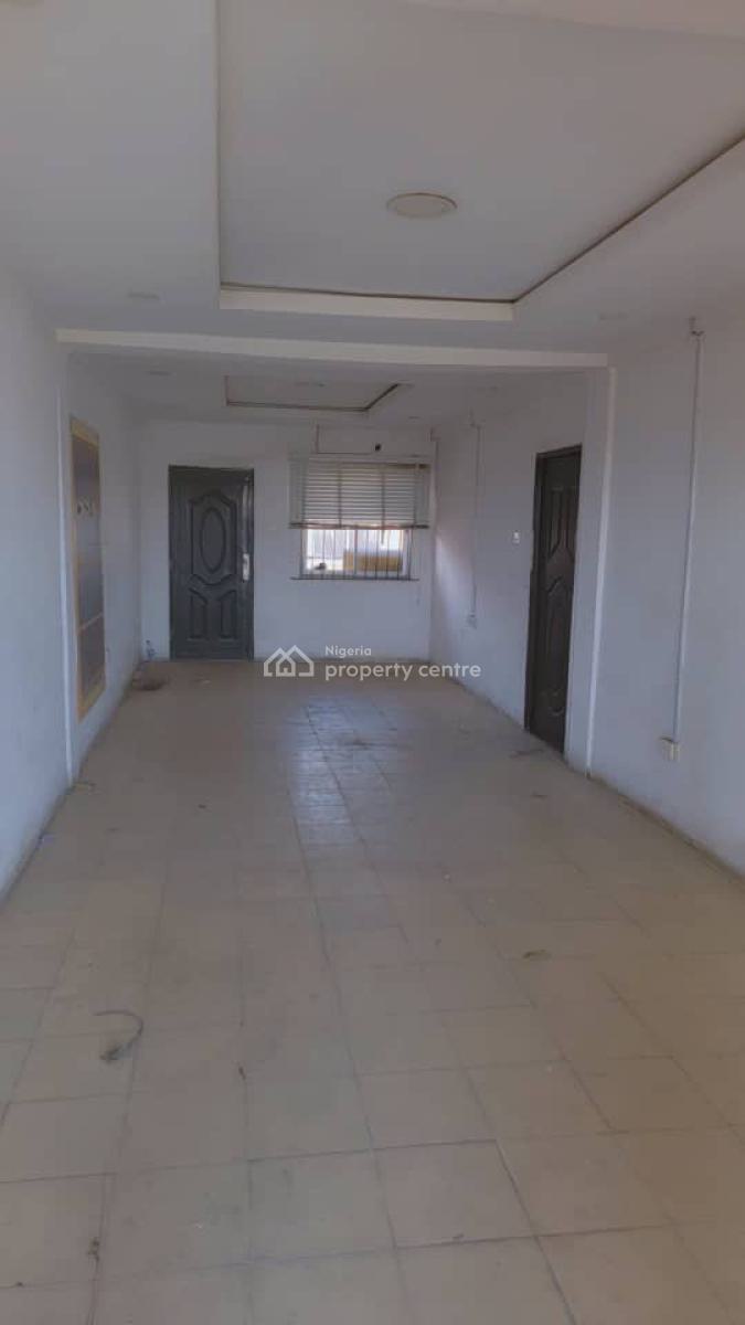 Spacious Shop, Osapa, Lekki, Lagos, Commercial Property for Rent