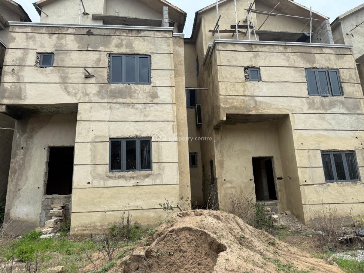 Distress Shell 5 Bedroom Terrace Duplex, Ken Nnamani Street, Wuye, Abuja, Terraced Duplex for Sale